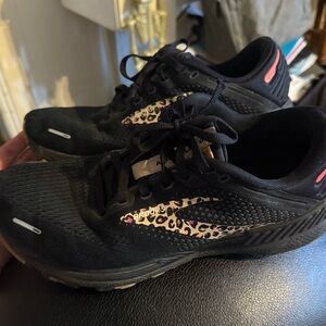 Brooks Women's Black Leopard Running Shoes